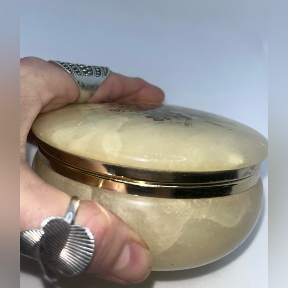 Vintage Italy Alabaster Trinket Box - Picture 8 of 12